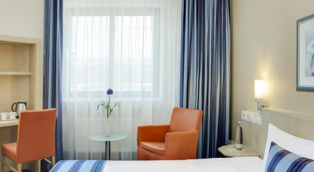 Номер Comfort Leonardo Hotel Nürnberg City Center