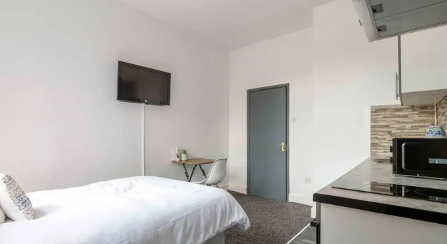 Self Contained 1-bed Studio5 in Coventry, Varaa Hotelli Coventry West Midlands