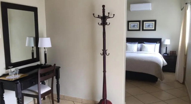 Lauriston Guesthouse, Boek Hotel Centurion Pretoria