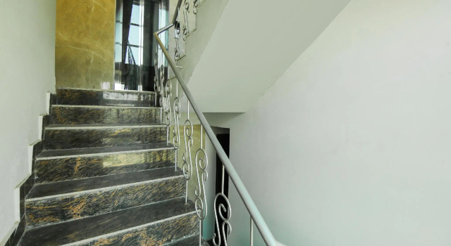 OYO 75277 Sunshine Inn, Забронировать Отель Гургаон Gurgaon Region, рядом с Улица Гольф-Корс-роуд