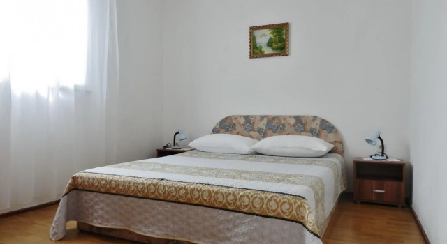 Makic - with parking - A4 (4), Rezerwuj Hotel Šilo 