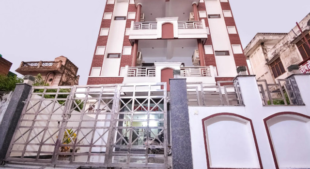 OYO 61867 Santosh Seva Sadan, Rezervovat Hotel Rāiwāla Uttarakhand