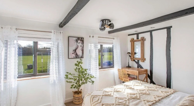 Stunning Character 2bed Cottage in St Albans Wifi