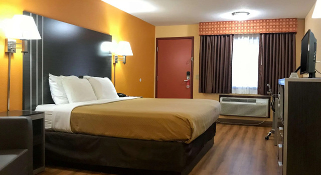 Двухместный номер Standard Econo Lodge Purcell