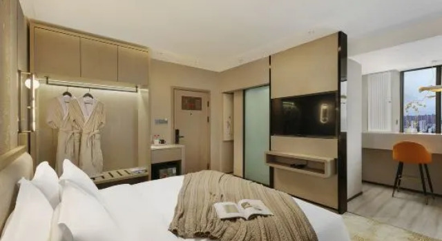 Люкс Yinlu Hotel (Zhengzhou Railway Station West Square Erqi Wanda Plaza)