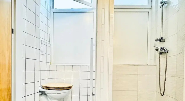 Номер Economy 10 Economy Rooms-Shared Bath & Kitchen