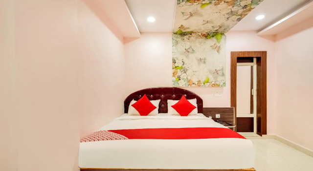 Люкс Standard Capital O 46459 Hotel Elite Grand