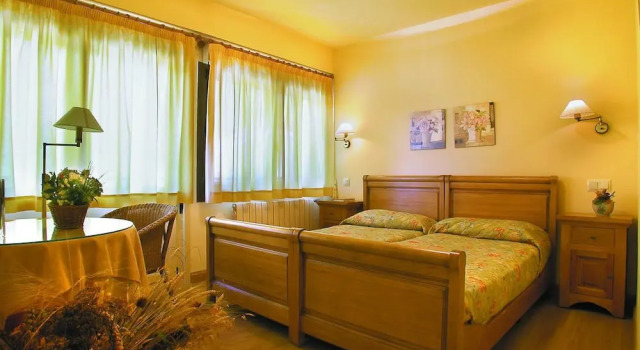 Hostal Salazar, Prenota Ostello Ostelli a Navarre Pyrenees, Ostello