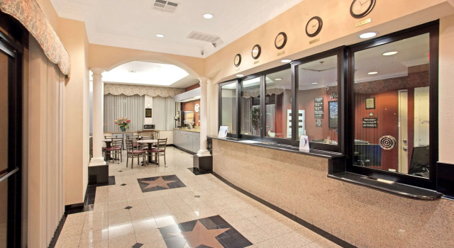 Super 8 by Wyndham Hollywood/LA Area