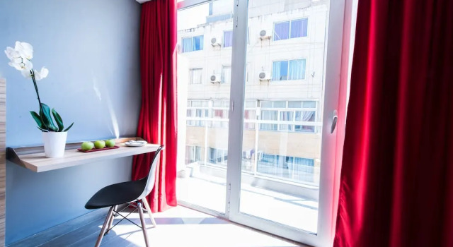 Полулюкс Caramel Boutique Hotel