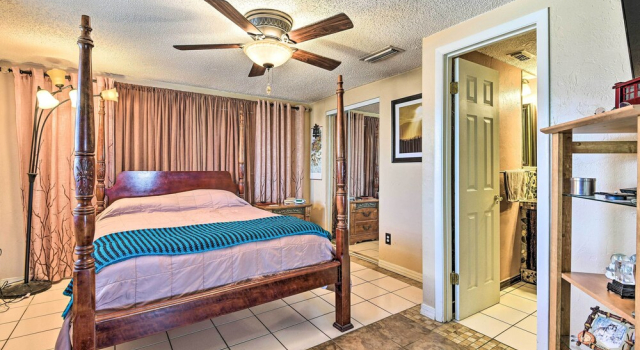 Коттедж Unique Nokomis Home ~ 2 Mi to Beach Access!