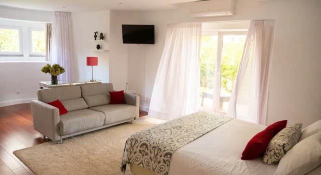 Номер Deluxe My House at Estoril Guest House