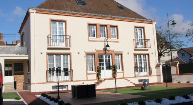 Villa Louis Victor, Prenota Villa Hotel a Aquitania con parcheggio, Parcheggio