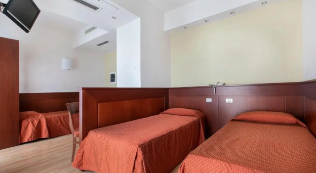 Hotel Conradi, Book Hotel Chiavenna Lombardiet