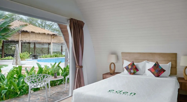 Двухместное бунгало Eden Beach Resort by EHM