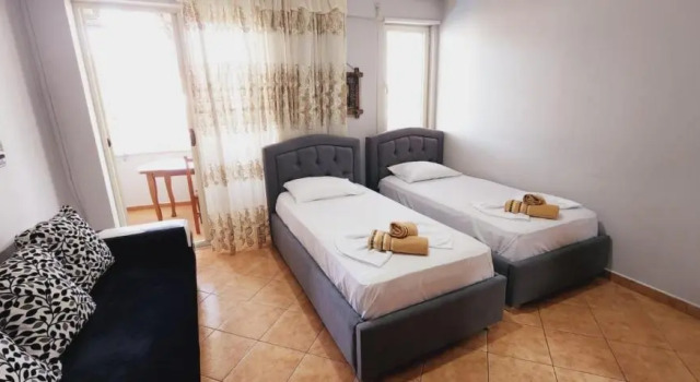 Apartament 8