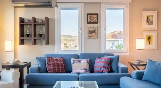 Flat w Sea View Balcony 3 min to Cesme Marina