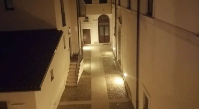 B&B BONE NOVELLE dimora storica palazzo zuzi, Book Bed and Breakfast Hotels in Abruzzo with Parking, Parking