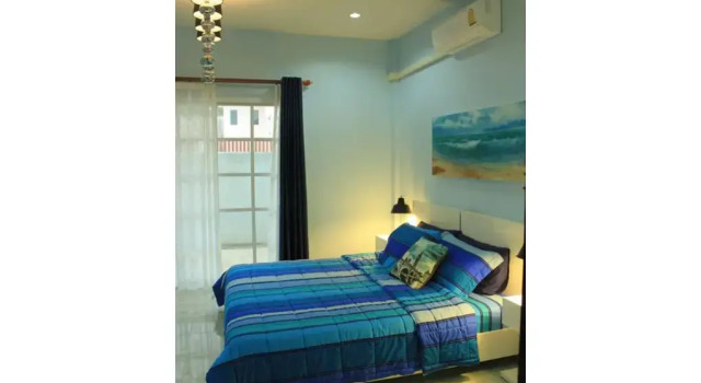 Peach Hua Hin Pool Villa Holiday, Забронировать Вилла Отели Хуахин с парковкой, рядом с Baan Sillapin Artists' Village, Парковка