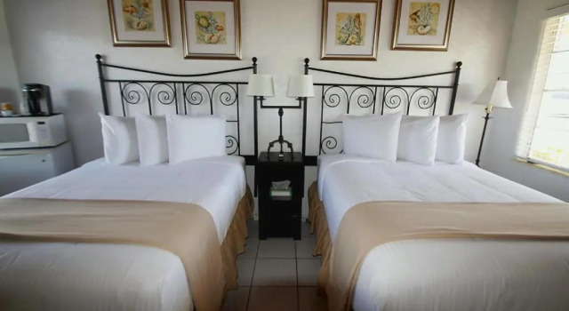 Четырёхместный номер Standard Island Breeze Inn - Venice