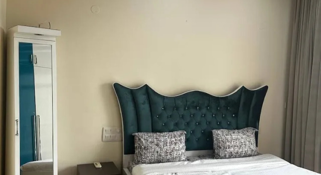 Luxurious Gurugram Apartment for Rent - Entire House With City & Garden Views, Varaa Huoneisto Gurgaon 