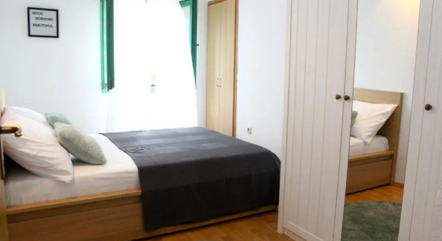 Apartment 20
