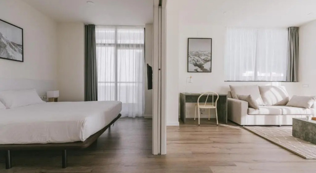 Апартаменты Deluxe CIM Aparthotel
