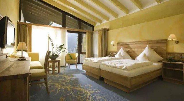 Ringhotel Mönch`s Waldhotel, Забронировать Отель Унтеррайхенбах Landkreis Karlsruhe