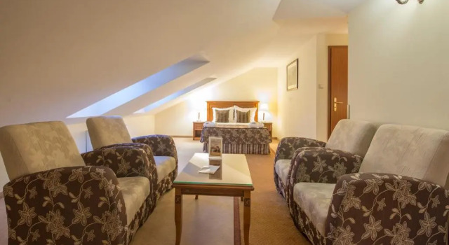 Hotel Prezydent Krynica Zdrój, Забронировать Отель Бизнес-отели Крыница-Здруй, рядом с Henryk Ski Lift, 4* 5*