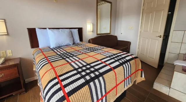 Benbrook Inn & Suites, Забронировать Отель Отели Бенбрук с парковкой, Парковка
