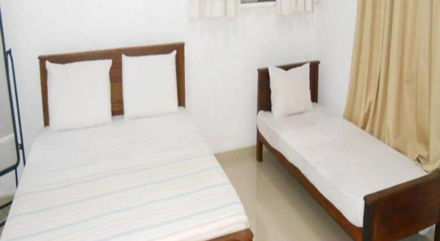 Vista Pranobaa Homestay, Забронировать Отель Отели Канди с парковкой, рядом с Стадион Богамбара, Парковка
