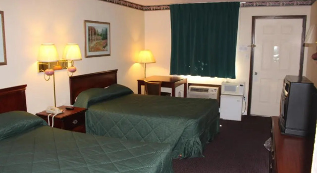 Четырёхместный номер Standard Savannah Lodge