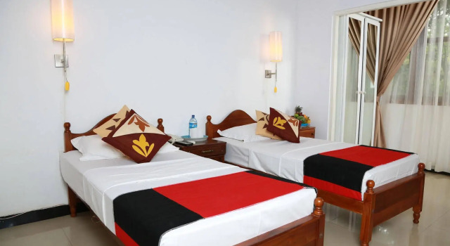 Grand Kalundawa Waterfront Resort