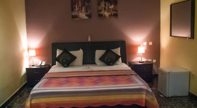Atlas Hotel, Buchen Sie Hotel Pointe-Noire Loandjili