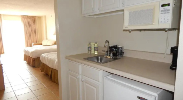 Run of House Paradise Plaza Inn
