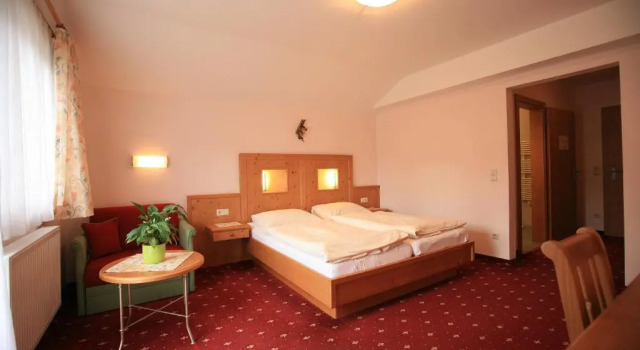 Семейный номер Standard с балконом Hotel Moser