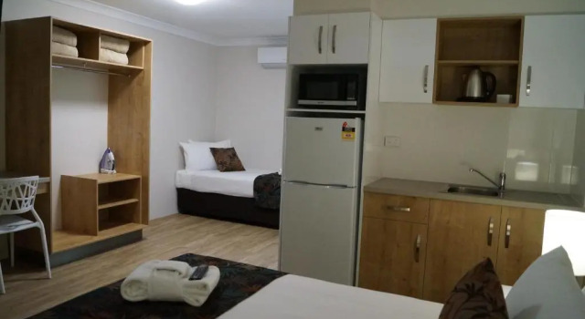 Двухместная студия Castle Crest Motel