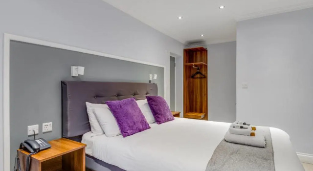 Двухместный номер Deluxe 1 Lexham Gardens Hotel