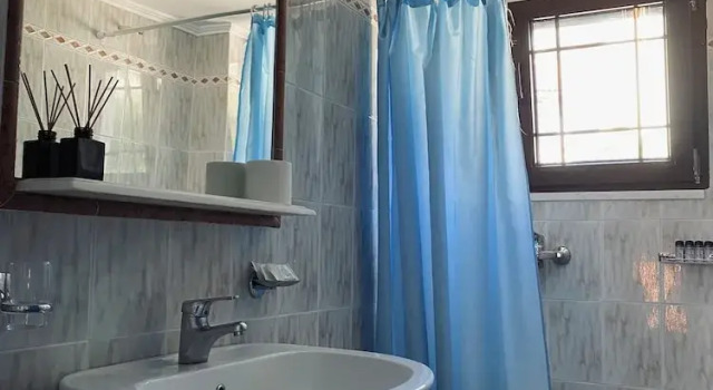 Семейная студия с балконом и с видом на бассейн Abbey Resort