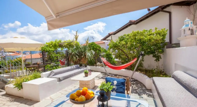 Студия Alterra Vita Apartments