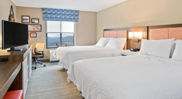 Четырёхместная студия Premium Hampton Inn & Suites Spokane Valley