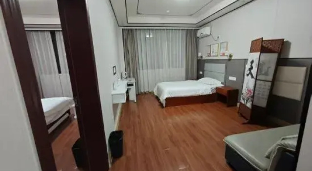 Люкс Deluxe Nanning Platinum Hotel (Guangxi University for Nationalities)