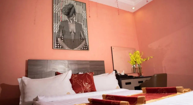 THE DREAMS HOTEL, Book Hotel Hotels in Douala with a Pool, Swimming Pool