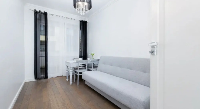 Supreme Apartment Mazowiecka by Renters