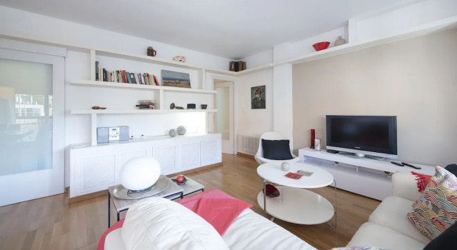 Tennis Apartment TVL 105