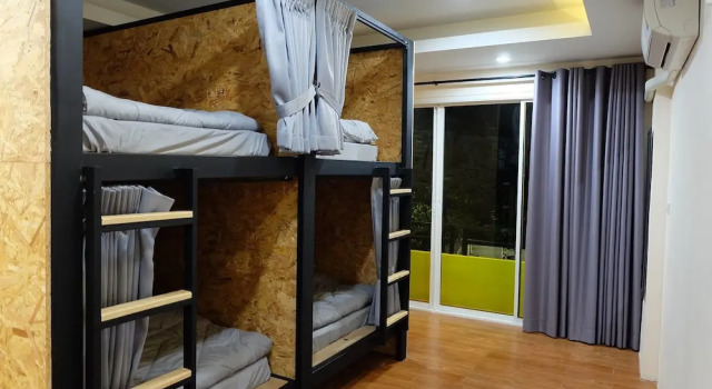 Номер Standard с балконом Fellow Hostel
