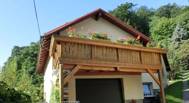 Коттедж Meadow View Cottage in Winterstein Thuringia near Ski Area