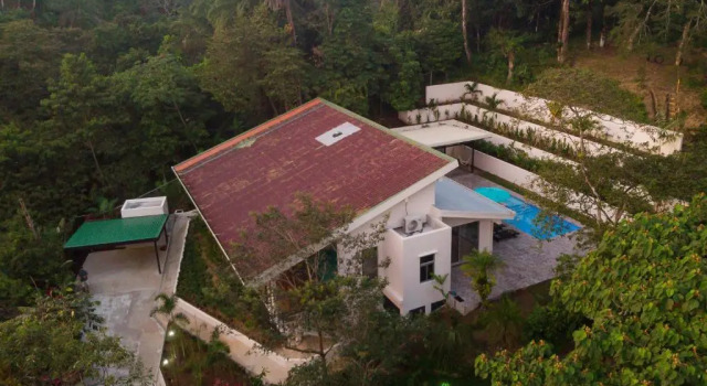 Коттедж Jungle Luxury, Private Hiking, 5 Mins to MA Beach