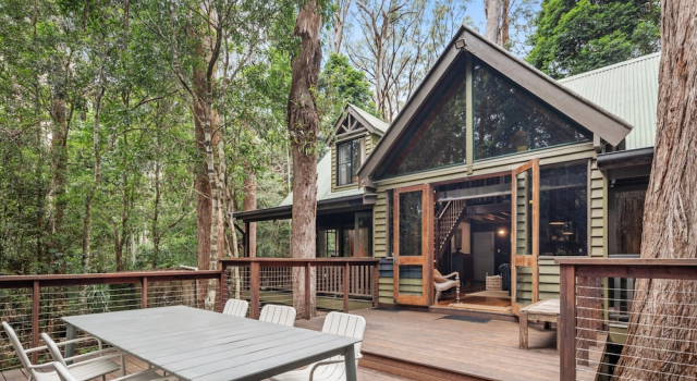 Rustic 3-bed Retreat in Springbrook, Забронировать Отель Отели Спрингбрук с парковкой, рядом с Водопад Билбров, Парковка