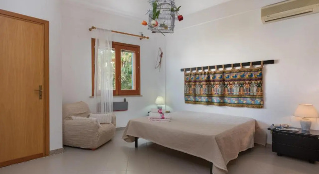 B&B Villa Il Carrubo, Book Bed and Breakfast Hotels in Sicily with Parking, Parking